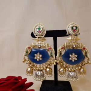 Classic Pearl Earrings